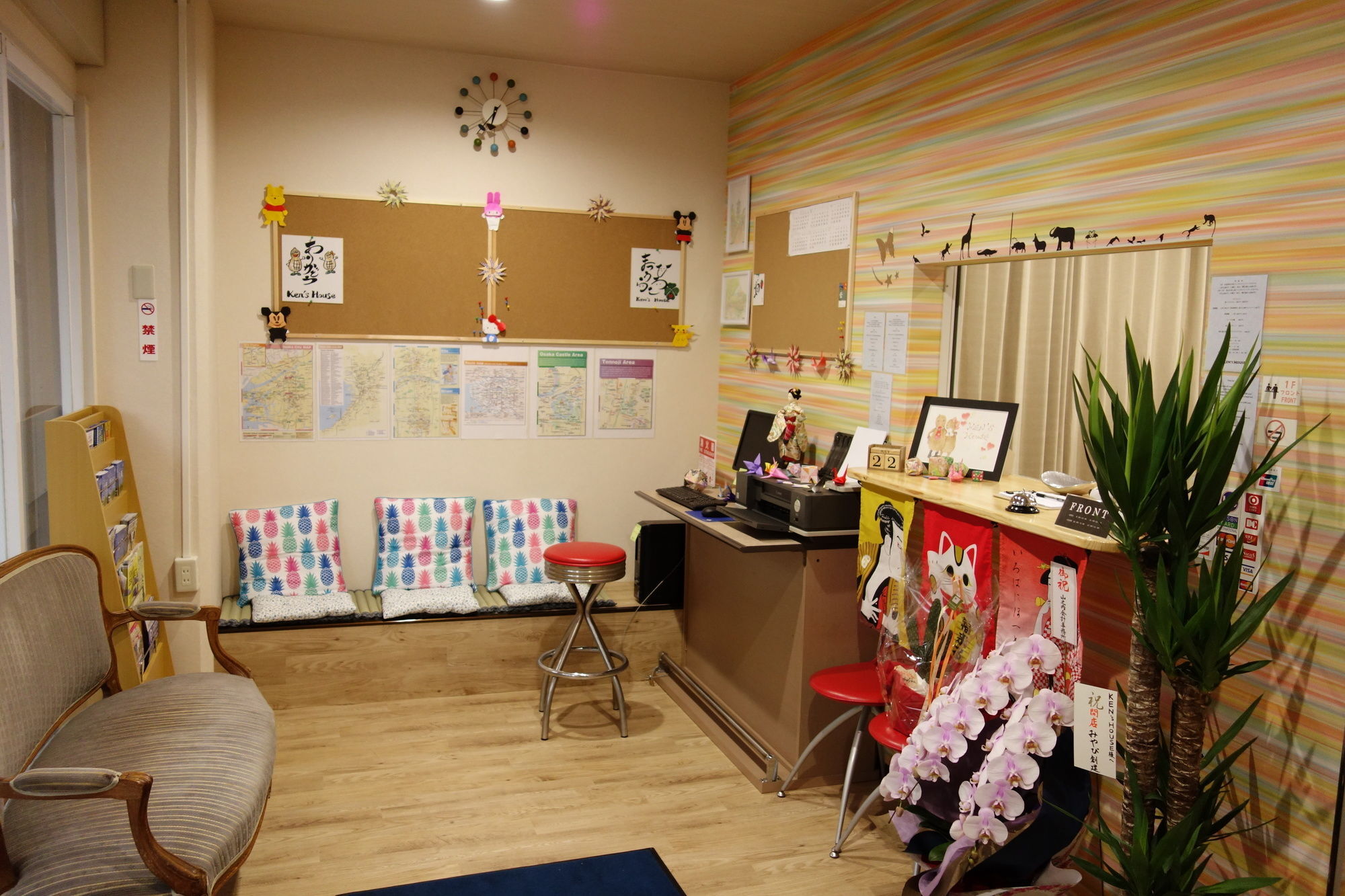 Kens House Hotel Osaka Bagian luar foto