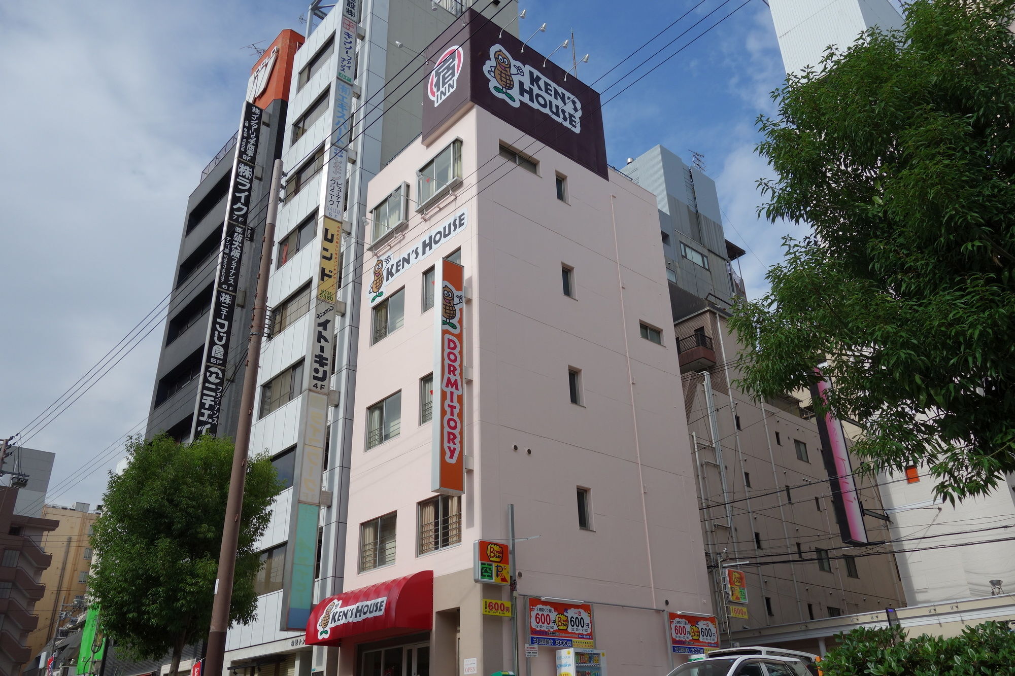 Kens House Hotel Osaka Bagian luar foto